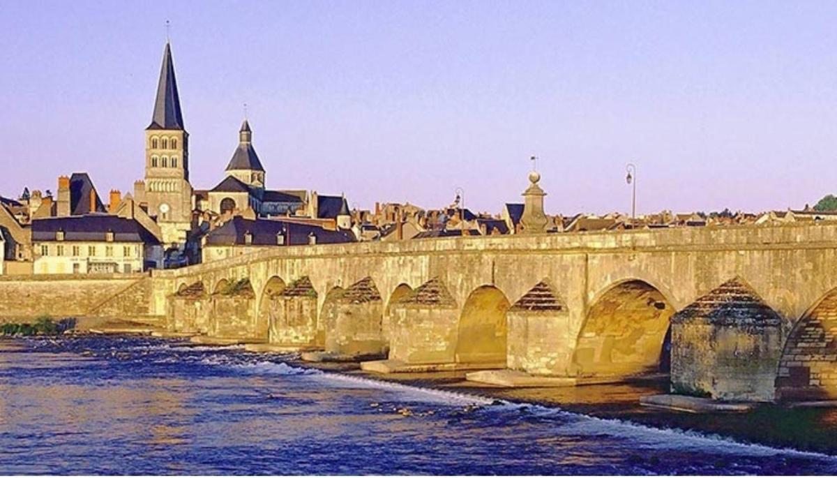 Narcy Maison De Village En Bord De Riviere מראה חיצוני תמונה